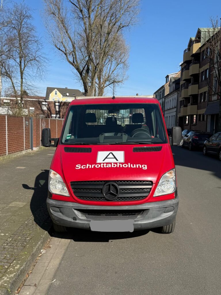 Schrottabholung Burscheid bietet Ihnen eine schnelle, zuverlässige und umweltfreundliche Lösung, um Altmetall, Elektroschrott oder Kfz-Teile fachgerecht zu entsorgen. Kontaktieren Sie uns noch heute unter 📞01522-422-4277, und wir kümmern uns um den Rest!